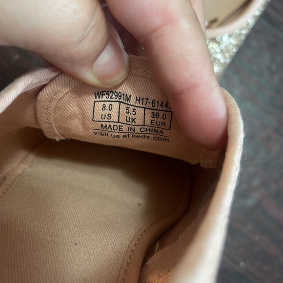 Great condition pre loved KEDS x Kate Spade Rose Gold size 8 - Picture 2 of 4